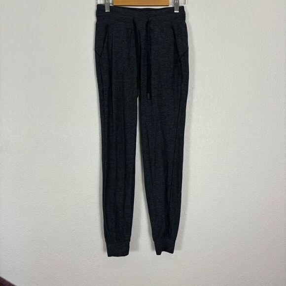 Lululemon Heathered Grey Jogger Yoga Pants - Picture 1 of 6